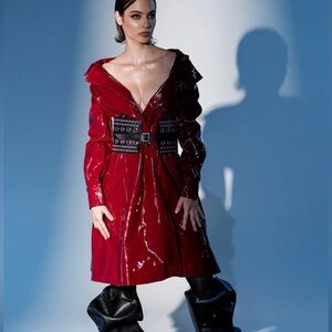Akira Glossy Burgundy Red Patent Trench Coat Mitica L Large
